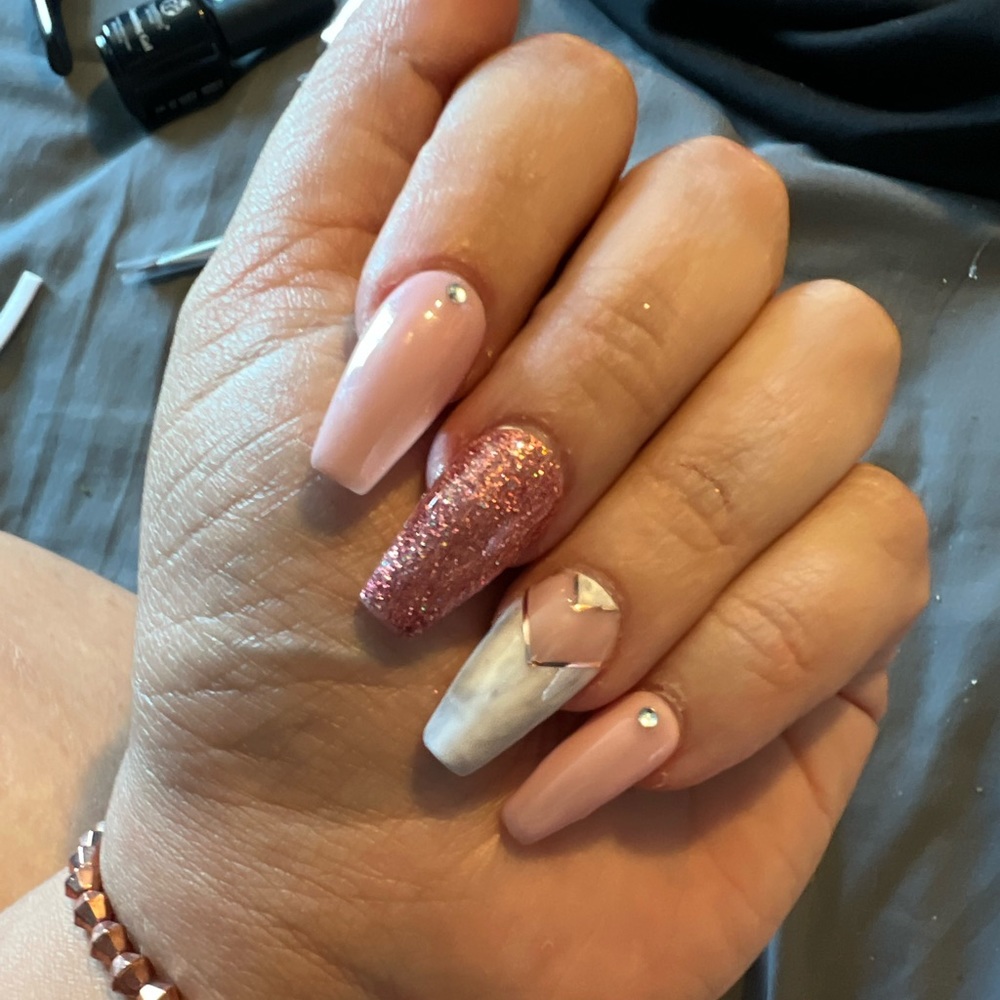 Custom press on nails